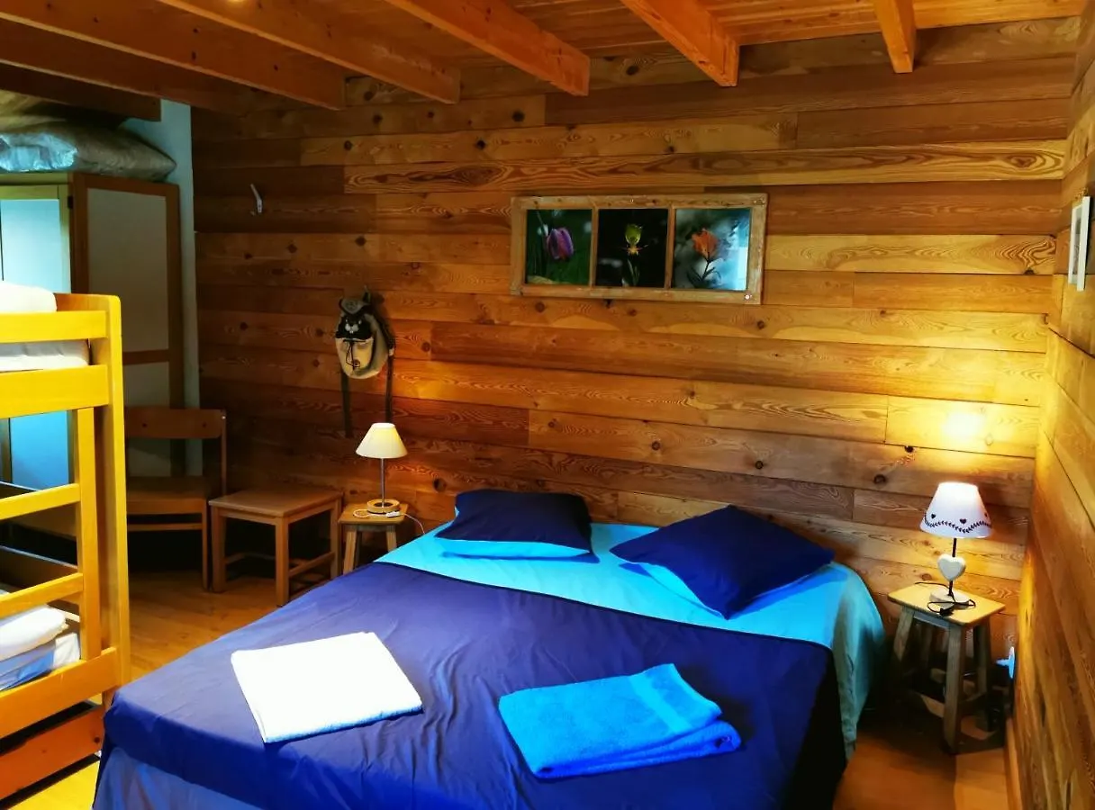 Gîte d'Etape Auberge de l'Ardoisière Jausiers Mini-hôtel
